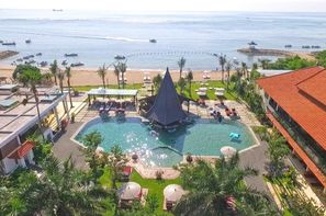 Bali-Denpasar, Combiné hôtels - Balnéaire à l'hôtel Sadara Boutique Beach Resort à Benoa + Tjampuhan Charme à Ubud