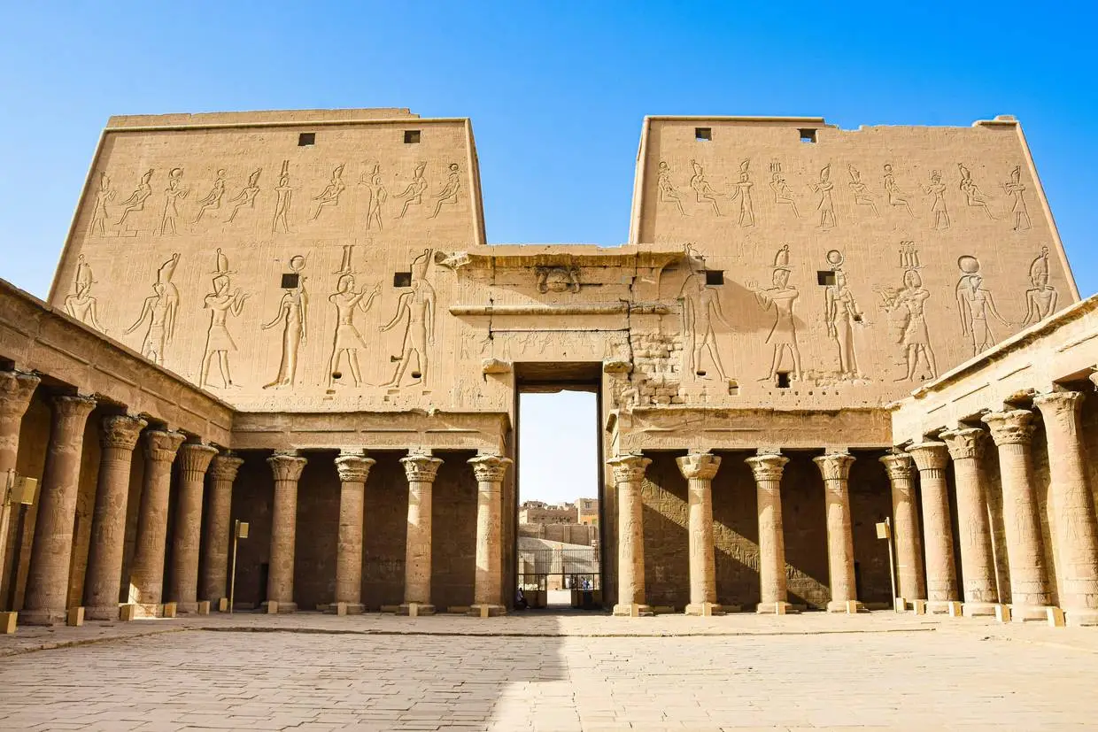 Egypte : Combiné hôtels Éternelle Louxor aux récifs d'Hurghada