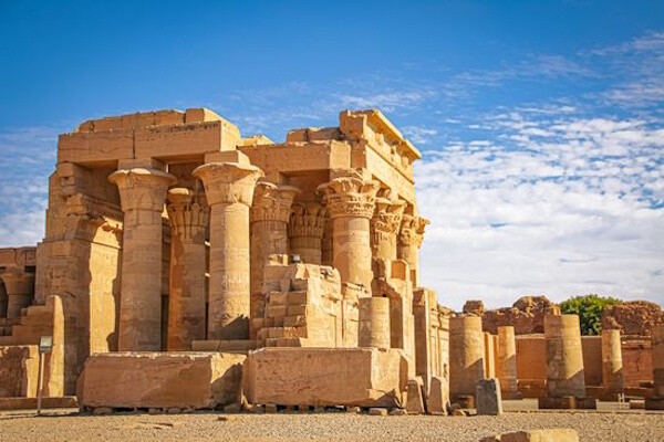Egypte : Combiné croisière et hôtel Immersion exclusive du Nil aux Pyramides & Extension Alexandrie - Limité à 14 pers.
