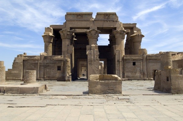 temple aswan