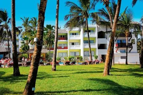 Facade - Combiné circuit et hôtel Safari et plage de l'océan indien - 2 nuits Tsavo Est et Tsavo Ouest Mombasa Kenya