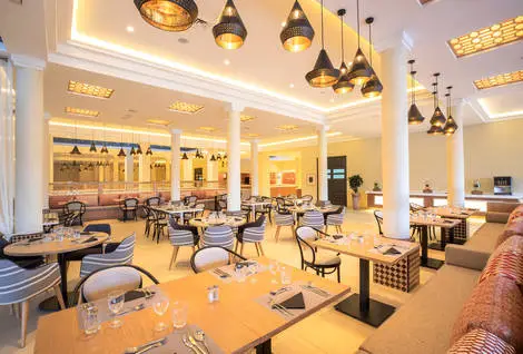 restaurant darna - Boucles Sahariennes en 4x4 et extension Framissima Premium Sol Oasis (3 nuits)
