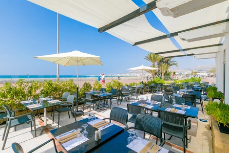 terrasse restaurant - Les Villes Imp\u00E9riales et extension Framissima Royal Tafoukt 