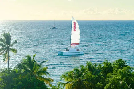 vol+hotel Combiné A la découverte des Grenadines et extension à l'hôtel Karibea Sainte-Luce 3* Martinique Fort De France