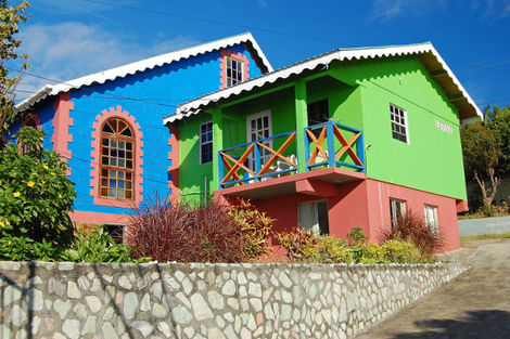 Monument - Combiné croisière et hôtel Croisière Grenadines + Sejour à la Résidence Diamant Beach 2* Fort De France Martinique
