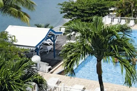 Piscine - Combiné croisière et hôtel Croisière Grenadines + Sejour à la Résidence Diamant Beach 2* Fort De France Martinique