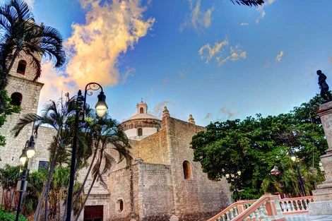 Ville - Combiné circuit et hôtel Les Merveilles du Yucatan + Riu Lupita Cancun Mexique