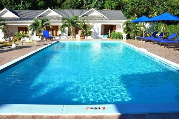 piscine - 2 iles : Mahé + Praslin : Auberge Chez Plume + The Britannia