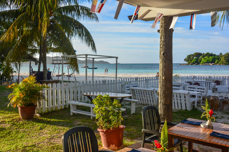 Restaurant - Combiné hôtels 3 îles - Berjaya Praslin & Patatran & Berjaya Beau Vallon 3* Mahe Seychelles