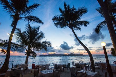 Coucher de soleil - 3 \u00EEles : Praslin, La Digue, Mah\u00E9 : Indian Ocean Lodge + La Digue Lodge + Carana Beach