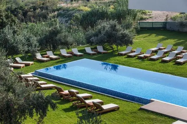 Piscine - Salona Palace 4*