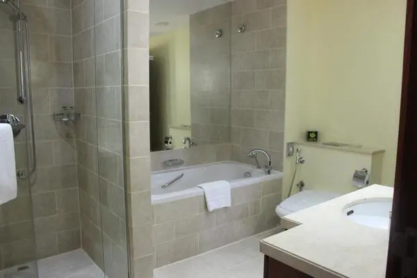 Dubai et les Emirats : Hôtel Ramada Downtown Dubai