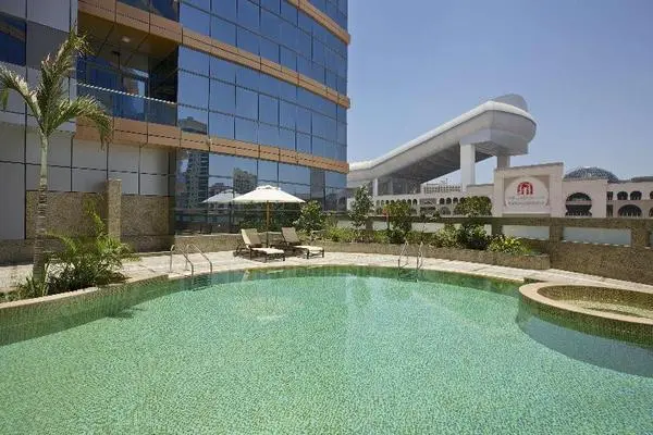 Hôtel Doubletree By Hilton Hotel & Residences Dubai Dubai et Emirats Emirats arabes unis