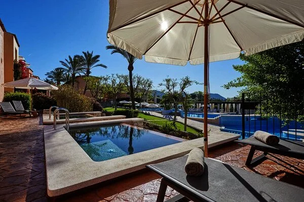 Espagne : Hôtel Pula Suites Boutique Resort