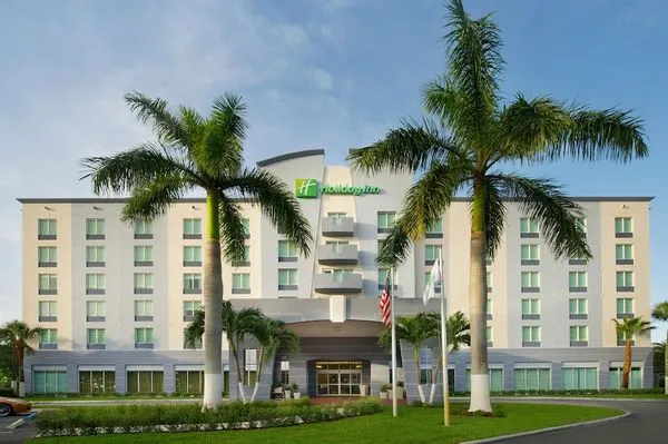Facade - Holiday Inn Miami doral Area 3*