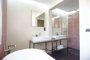 France Corse-Calvi, Hôtel L'onda 3*