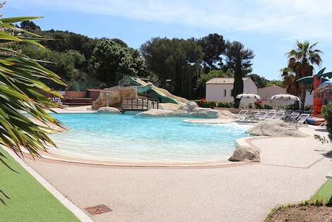 France : Camping CAMPASUN le Mas de Pierredon