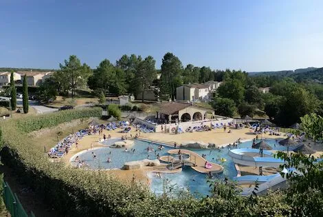 Sans Transport Club Le Domaine des Hauts de Salavas France Saint-Pierre-des-Landes