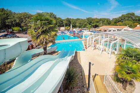 France : Camping Domaine Les Charmilles - Camping Paradis