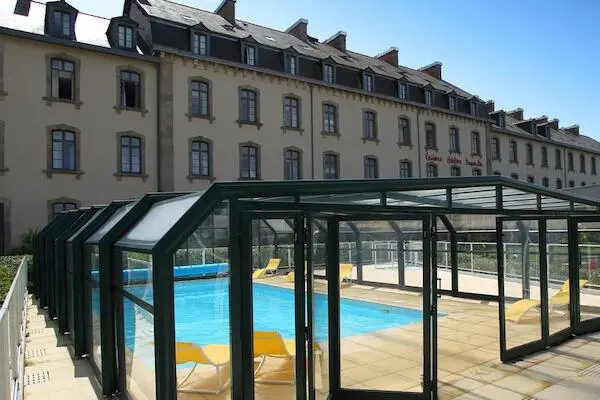 France : Résidence hôtelière Dugueclin