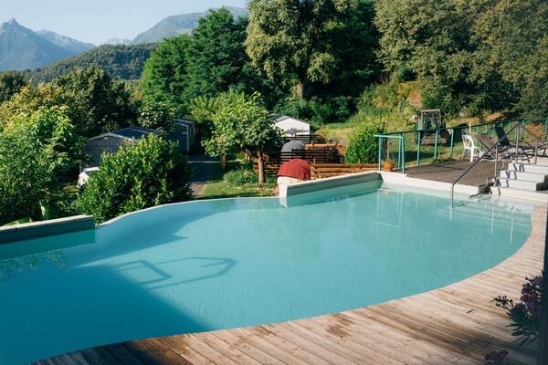 France : Camping Ecovillage Le Soleil Du Pibeste