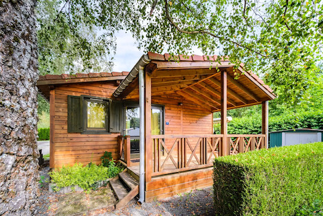 France : Camping Flower Camping du Lac de la Seigneurie