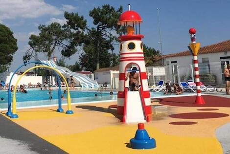 France : Camping Flower Camping L’Escale du Perthuis