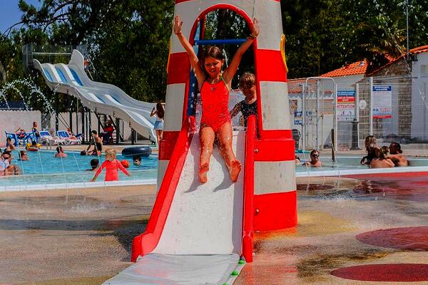 France : Camping Flower Camping L’Escale du Perthuis