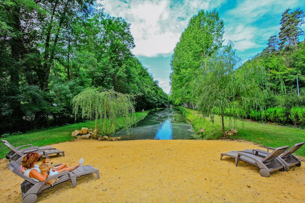 France : Camping Flower Camping Le Val de la Marquise