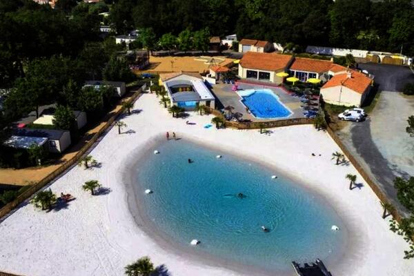 France : Camping Le Bois Joli