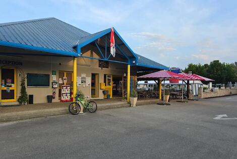 France : Camping Les Bords de Loue