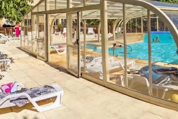 France : Camping Les Chalets de la Noyeraie