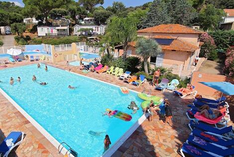 Sans Transport Les Lauriers Roses 4* France Saint-Pierre-des-Landes