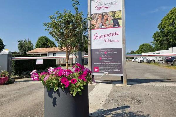 France : Camping Les Rives du Lac