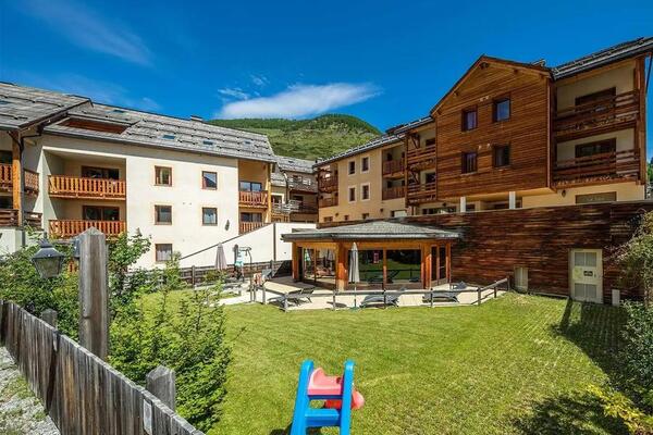 France : Camping Madame Vacances - Résidence Les Balcons du Viso