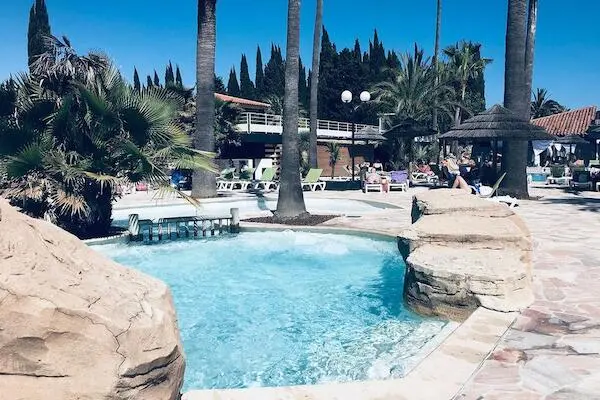 France : Camping maeva Respire Ecolodge Etoile d'Argens