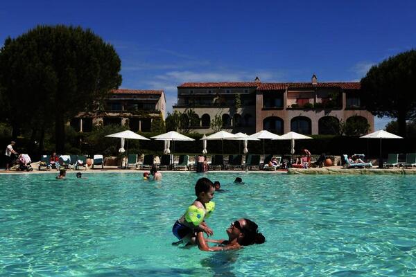 France : Résidence hôtelière Pierre & Vacances Village Pont-Royal en Provence