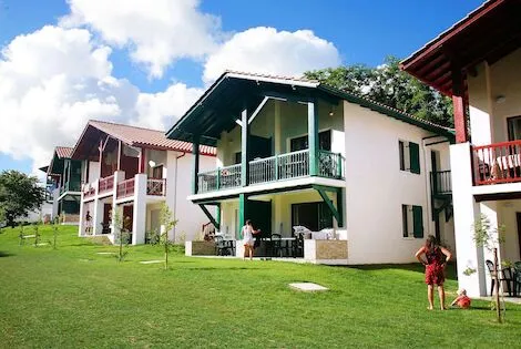 Sans Transport Prestige Domaine Iratzia France Saint-Pierre-des-Landes