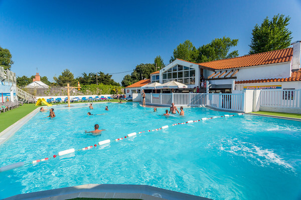 France : Camping Riez à la Vie