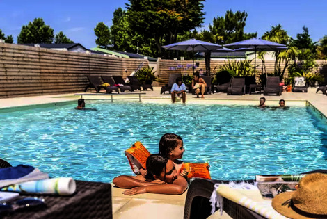 France : Camping Romanée Le Campiotel des Dunes