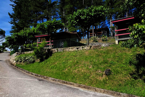 France : Camping Ushuaïa Villages - Camping Les Pins d'Ucel