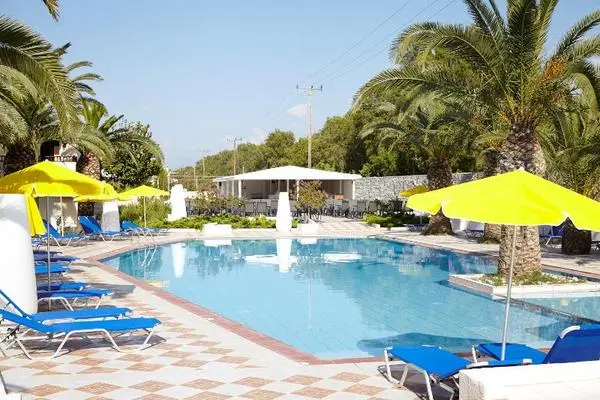 Piscine - Rethymno Residence Hotel & Suites 4*