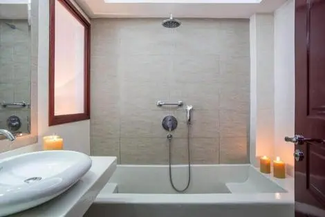 Salle de bain - Veggera Hotel 4* Santorin Grece