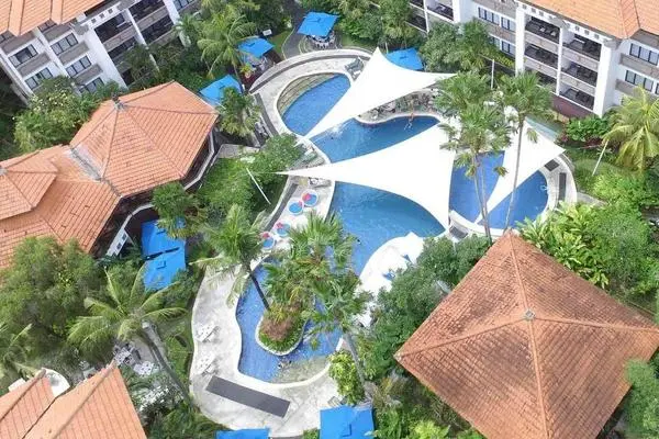 Facade - Prime Plaza Suite 4*