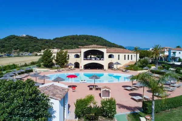 Hôtel Cala Luas Resort Sardaigne Italie