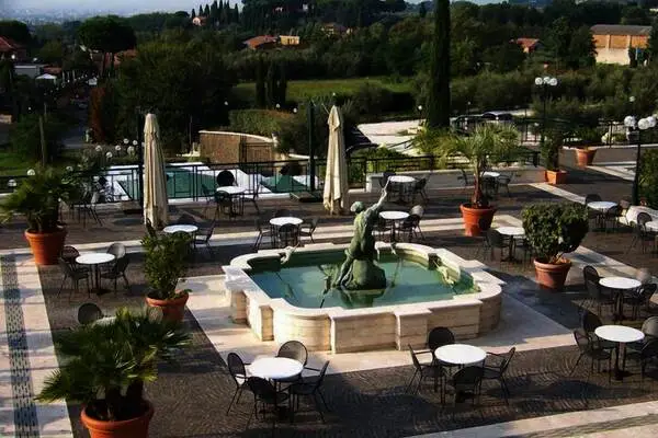 Italie : Hôtel Domus Caesari