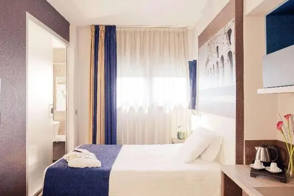 Italie : Hôtel Mercure Roma Centro Colosseo Hotel
