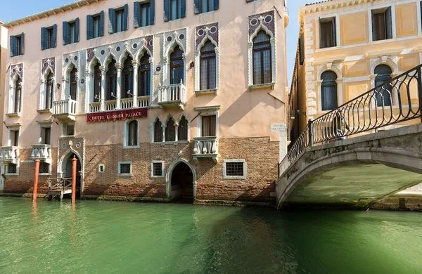 Facade - Liassidi Palace 4* Venise Italie