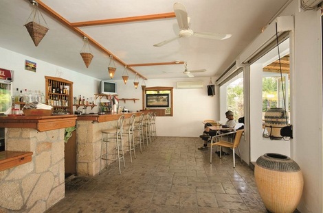 Rhodes : Hôtel Coliseum Studios And Apartments