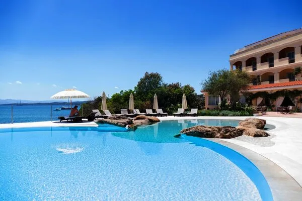 Sardaigne : Hôtel Gabbiano Azzurro